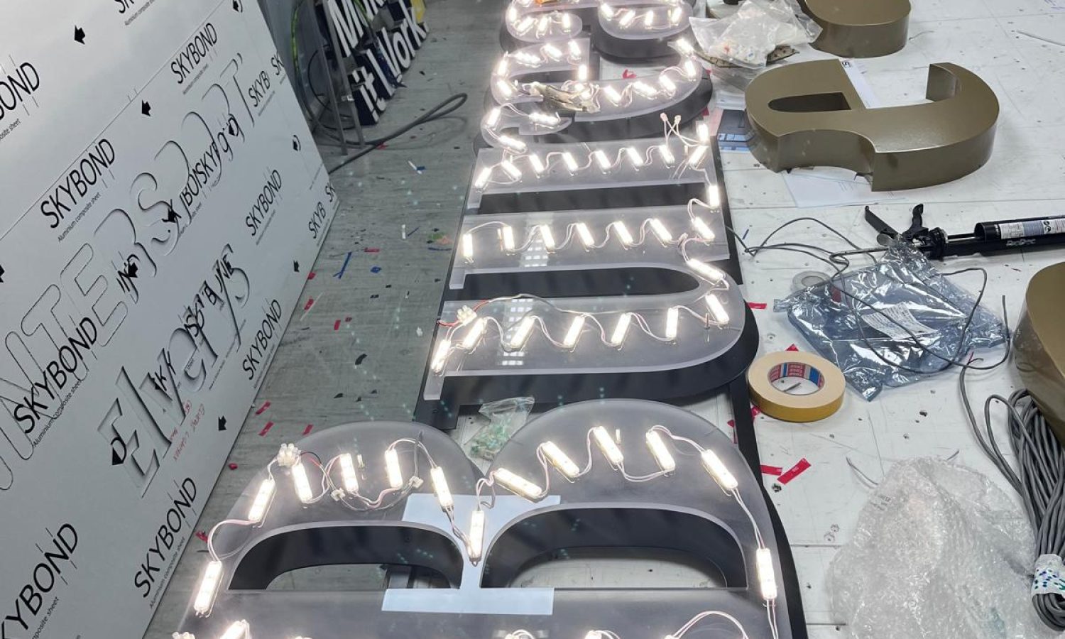 1e8ddc75-a175-4403-8401-f43b049f1186