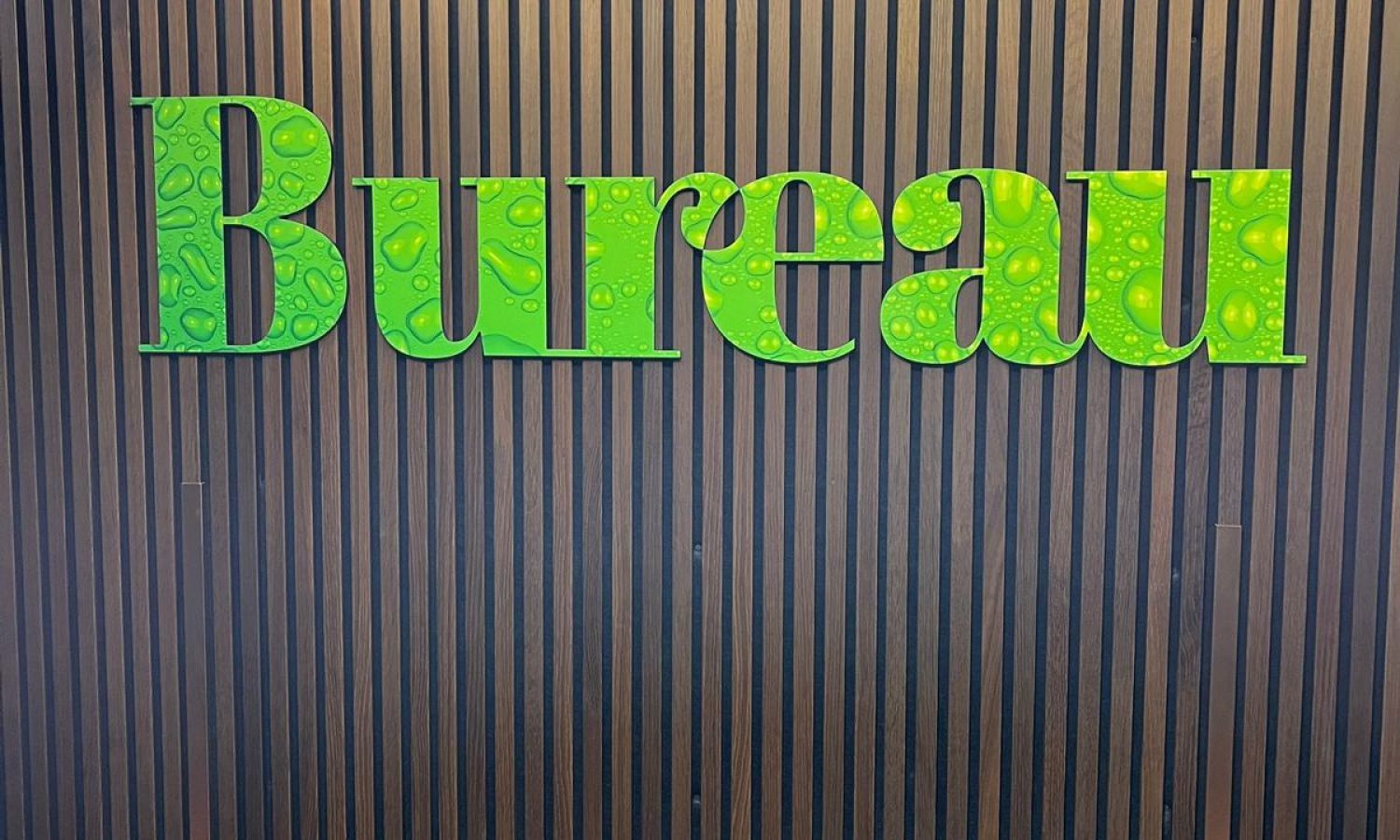 b2ee9360-0af3-4abd-92e7-305f47bf6318