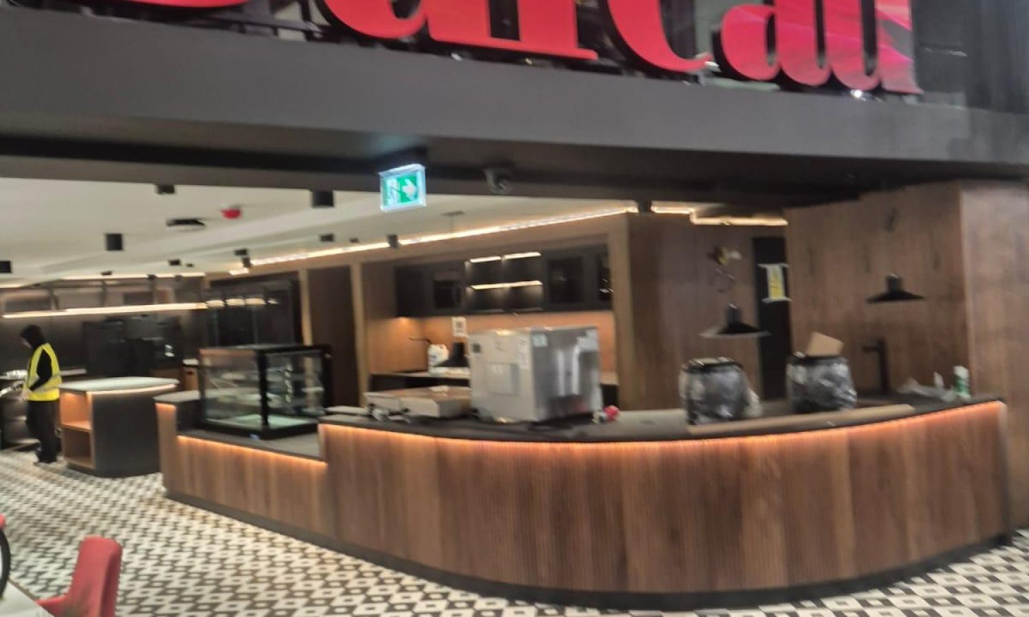 f787576b-7a64-45e5-a392-9b03bea9eeeb